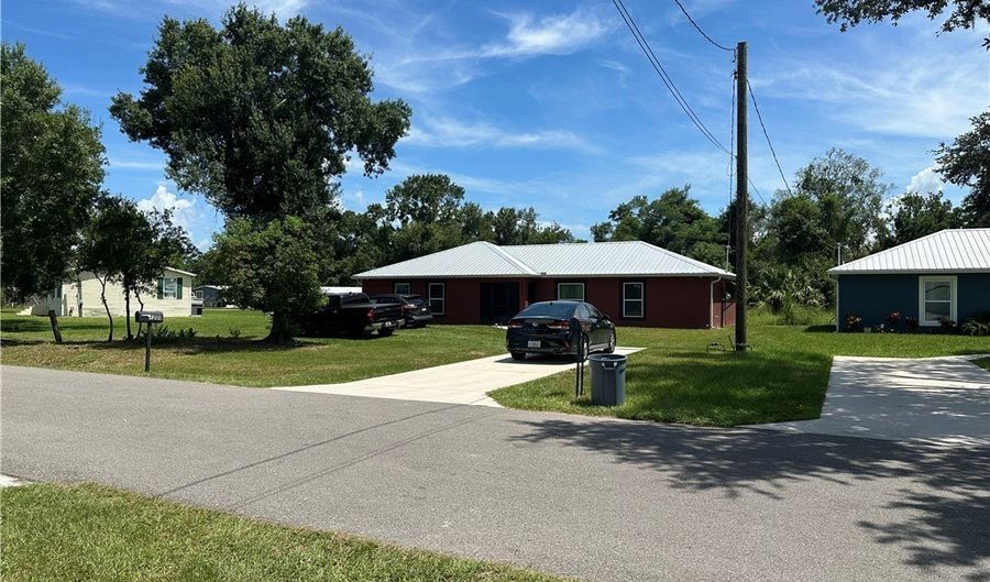 1208 E Maple St, Arcadia, FL 34266 - 4 Beds, 2 Bath