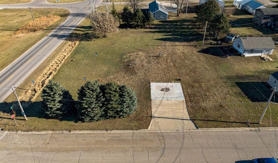 100 Sherman, Ackley, IA 50601 - 0 Beds, 0 Bath
