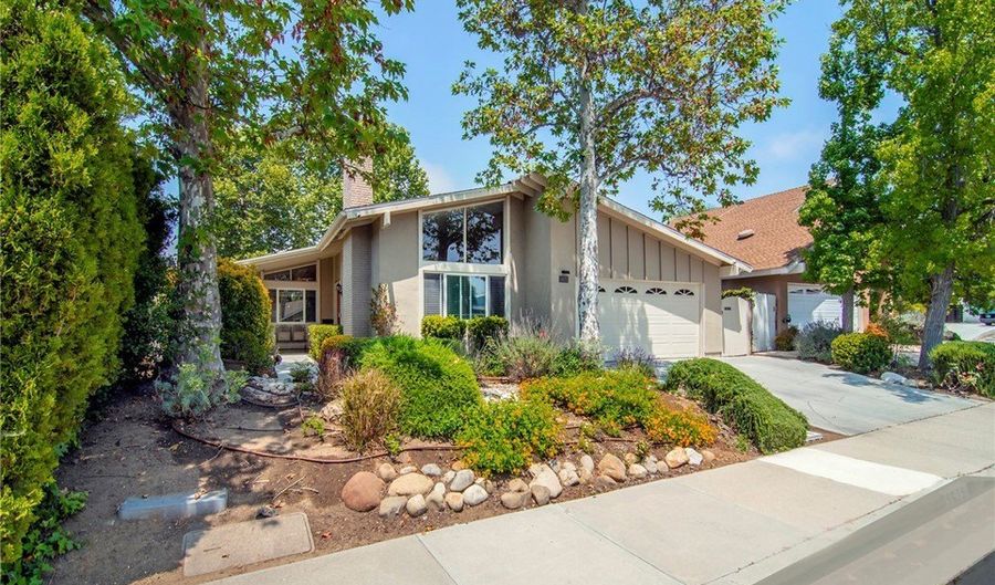 5675 Medeabrook Pl, Agoura Hills, CA 91301 - 4 Beds, 2 Bath