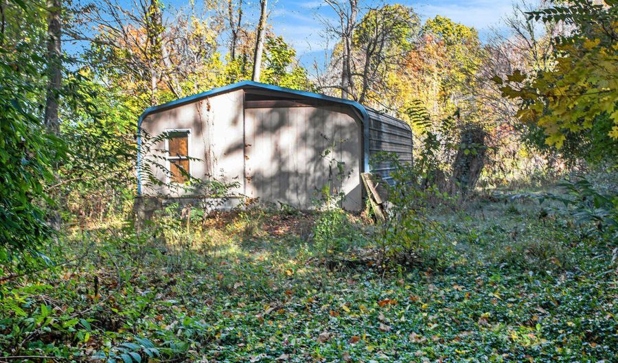 28491 C Dr N, Albion, MI 49224 - 3 Beds, 2 Bath