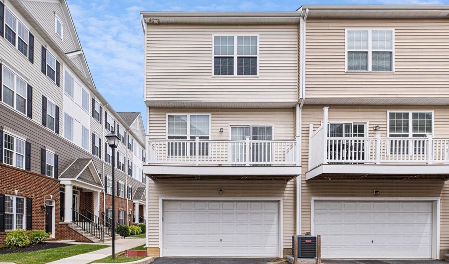 3529 NAAMANS Dr, Claymont, DE 19703 - 3 Beds, 4 Bath