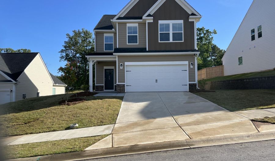 715 Courtland Dr, Aiken, SC 29801 - 3 Beds, 3 Bath