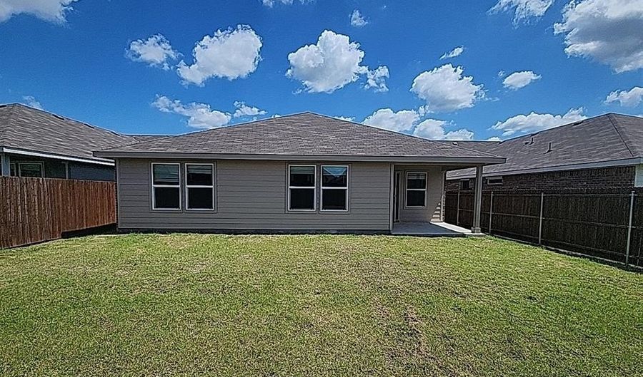 740 Breckenridge Park Dr, Alvarado, TX 76009 - 3 Beds, 2 Bath