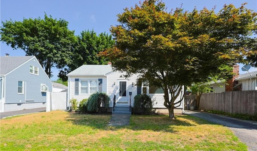 83 Vincent Ave, North Providence, RI 02904 - 2 Beds, 1 Bath