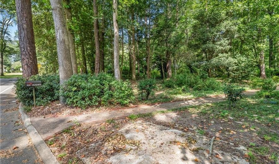 199 WOODFIELD Dr, Auburn, AL 36830 - 2 Beds, 3 Bath