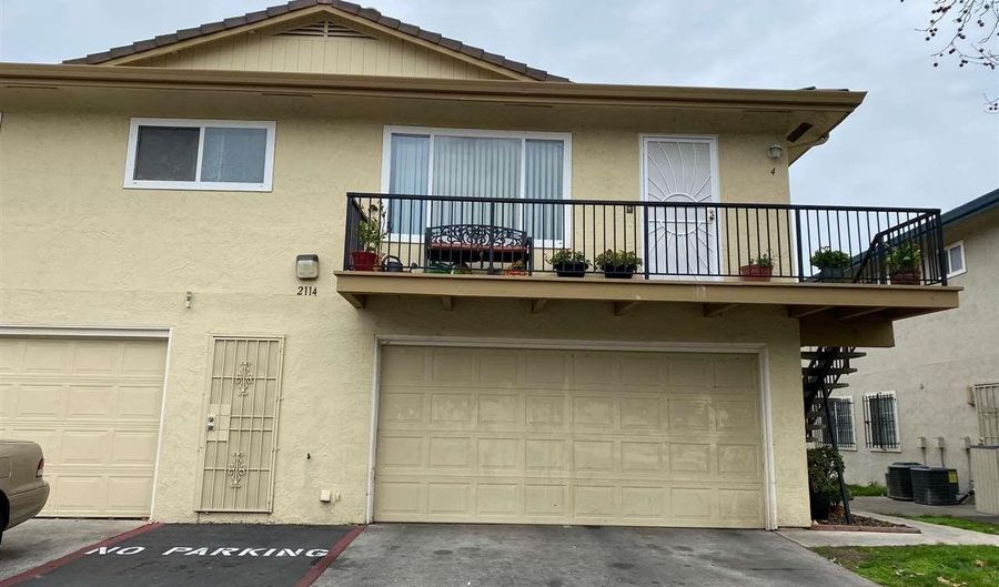 2114 Peppertree Way 2, Antioch, CA 94509 - 2 Beds, 1 Bath