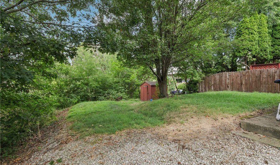 2518 30th St SW, Akron, OH 44314 - 2 Beds, 1 Bath