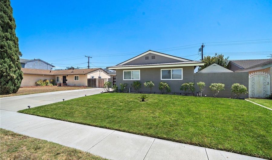 1356 S Latona St, Anaheim, CA 92804 - 3 Beds, 2 Bath