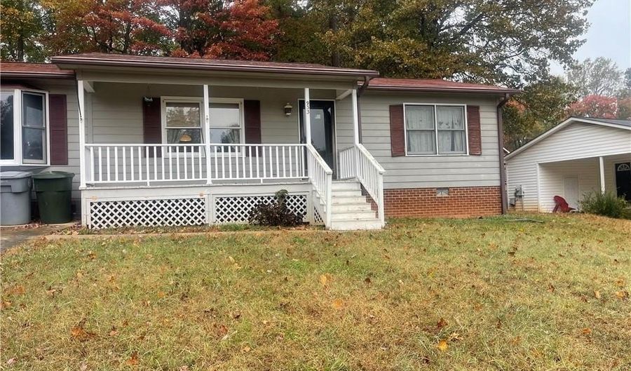 933 Bay Leaf Ct, Asheboro, NC 27203 - 3 Beds, 2 Bath