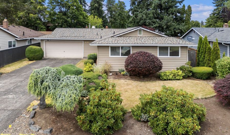 20465 SW DELINE St, Beaverton, OR 97078 - 3 Beds, 2 Bath