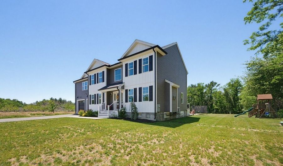 1479 Main St, Acushnet, MA 02743 - 4 Beds, 3 Bath