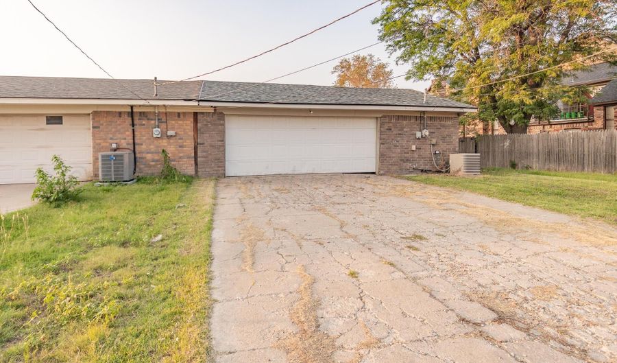 3103 SW 27TH Ave, Amarillo, TX 79109 - 2 Beds, 2 Bath