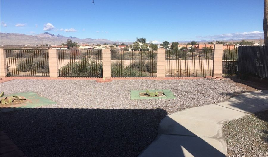 1541 Mariposa Way, Bullhead City, AZ 86442 - 2 Beds, 2 Bath