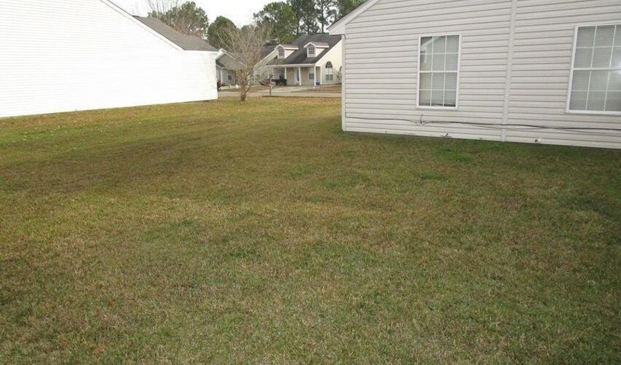 13190 Warren Dr, Gulfport, MS 39503 - 2 Beds, 2 Bath