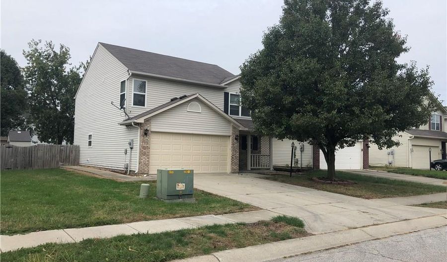 8124 Lake Tree Ln, Indianapolis, IN 46217 - 3 Beds, 3 Bath