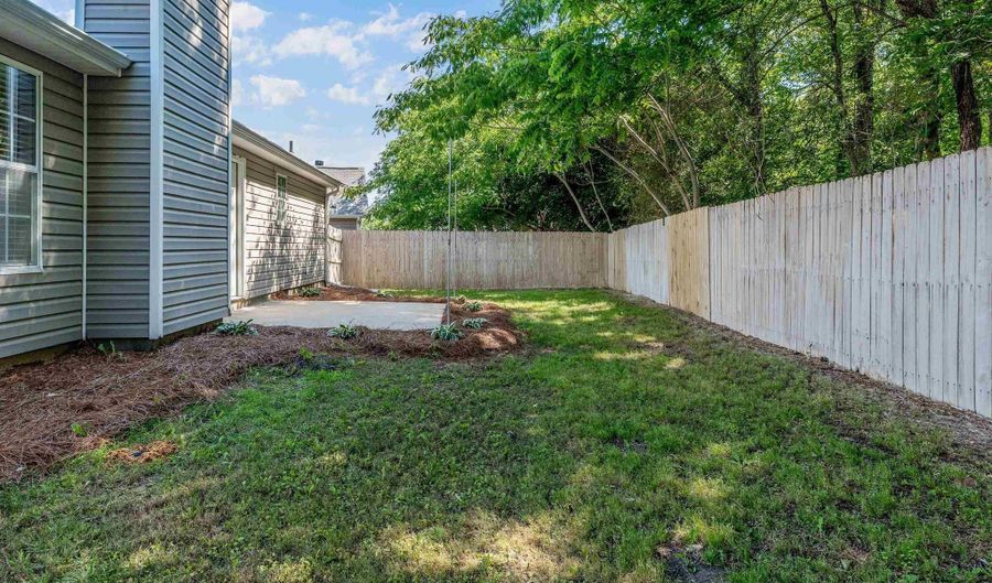 1199 KING ARTHUR Ct, Alabaster, AL 35007 - 3 Beds, 2 Bath