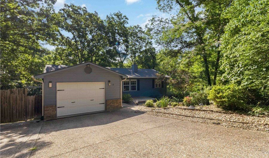 10 Wimborne Ln, Bella Vista, AR 72715 - 3 Beds, 2 Bath