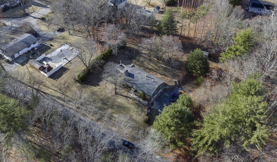 3 Santom St, Auburn, MA 01501 - 3 Beds, 1 Bath