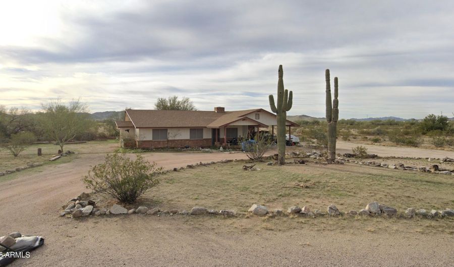 19402 W LYNX Rd, Buckeye, AZ 85326 - 3 Beds, 2 Bath