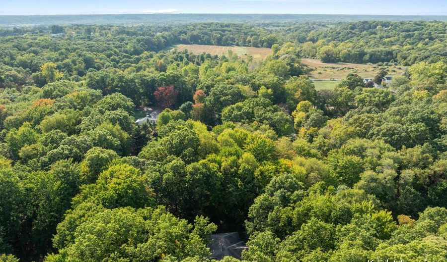 1290 Cramton Ave NE, Ada, MI 49301 - 4 Beds, 3 Bath