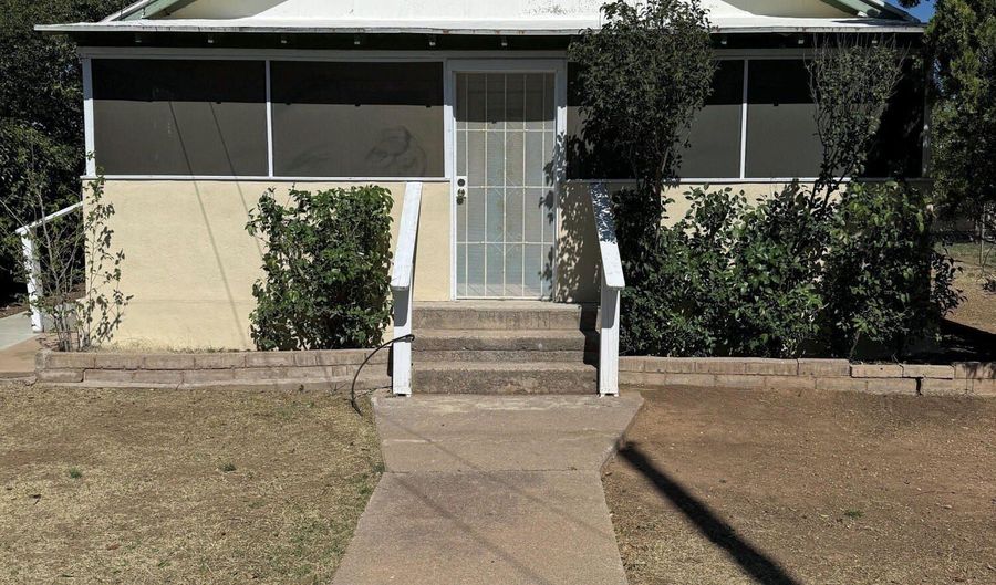 11 LA CHOLLA Rd, Bisbee, AZ 85603 - 2 Beds, 1 Bath