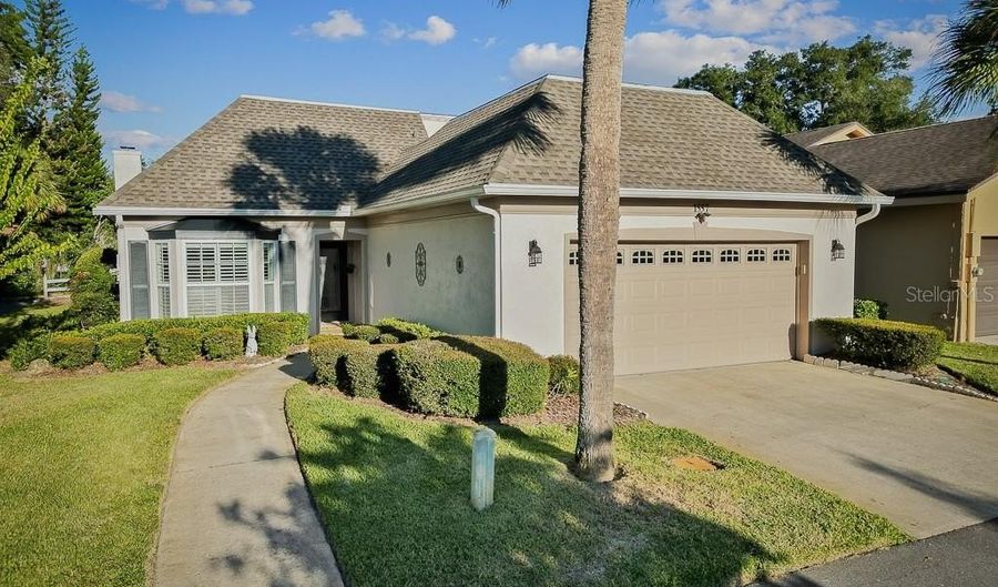 1557 OAK TREE Ct, Apopka, FL 32712 - 3 Beds, 2 Bath