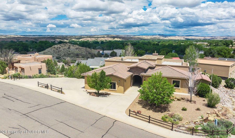 707 DEER DANCER Dr, Aztec, NM 87410 - 4 Beds, 3 Bath