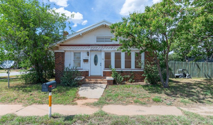 1132 17th St, Anson, TX 79501 - 3 Beds, 1 Bath