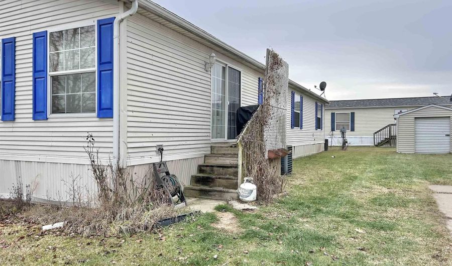 141 Smoky Hill Riv, Adrian, MI 49221 - 4 Beds, 2 Bath