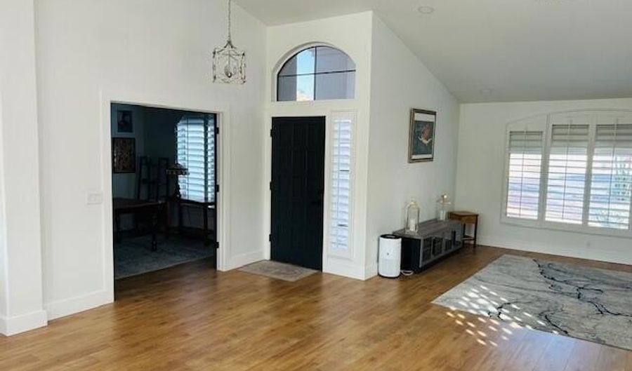 4102 E RANCHO TIERRA Dr, Cave Creek, AZ 85331 - 3 Beds, 2 Bath
