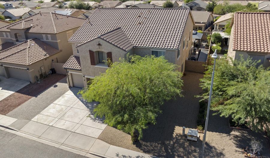 806 S 118TH Ln, Avondale, AZ 85323 - 5 Beds, 3 Bath