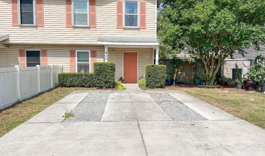 800 STOCKS St, Atlantic Beach, FL 32233 - 3 Beds, 2 Bath