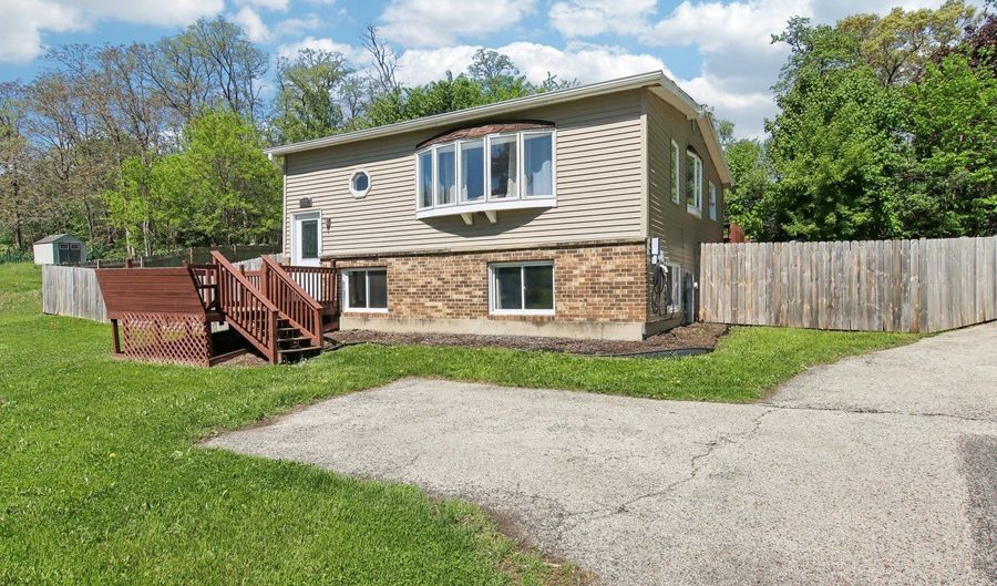 38622 N Drexel Blvd, Antioch, IL 60002 - 3 Beds, 2 Bath