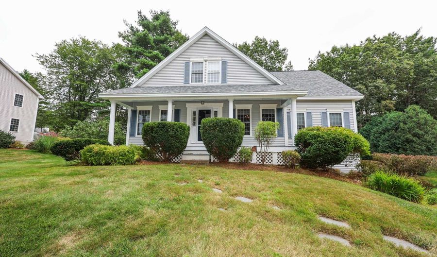 11 Mountain Rd, Bedford, NH 03110 - 3 Beds, 3 Bath