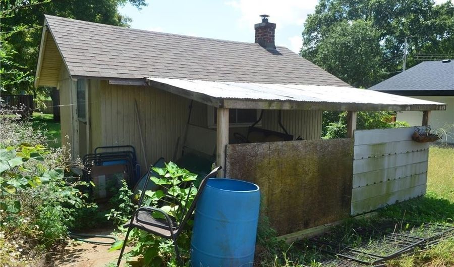 403 E Chestnut St, Archie, MO 64725 - 3 Beds, 1 Bath