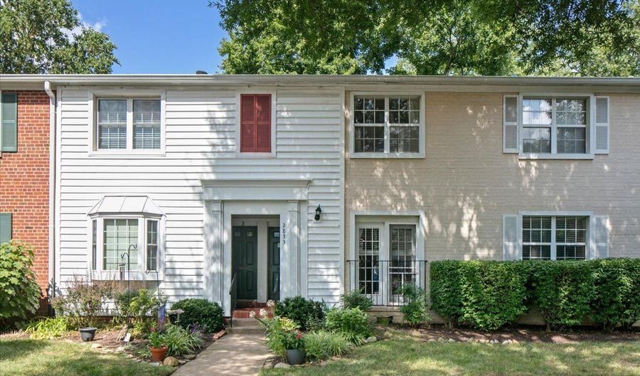 2833 S WAKEFIELD St C, Arlington, VA 22206 - 2 Beds, 1 Bath