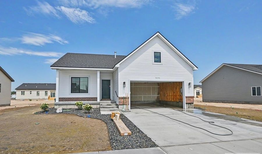 3131 Elixir Rd, Ammon, ID 83406 - 3 Beds, 2 Bath