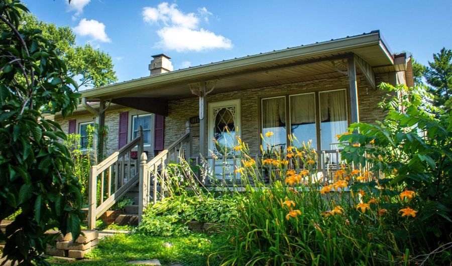 915 North St, Attica, IN 47918 - 3 Beds, 1 Bath