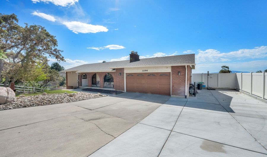 3296 S 400 E, Bountiful, UT 84010 - 5 Beds, 1 Bath