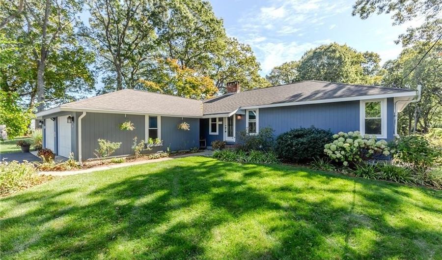 63 Duck Cove Rd, North Kingstown, RI 02852 - 4 Beds, 3 Bath