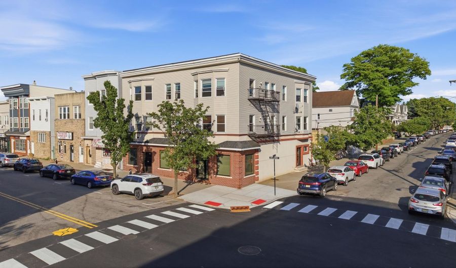 878-880 BROADWAY, Bayonne, NJ 07002 - 0 Beds, 0 Bath