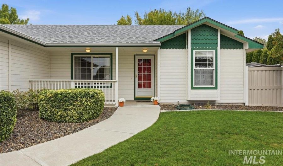 3120 Ray Ave, Caldwell, ID 83605 - 3 Beds, 2 Bath