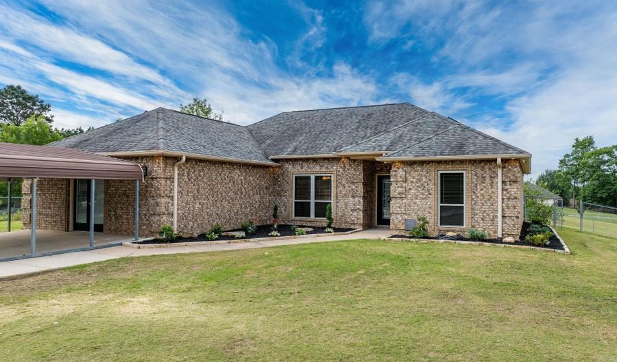 8001 Mars Hill Rd, Bauxite, AR 72011 - 4 Beds, 2 Bath