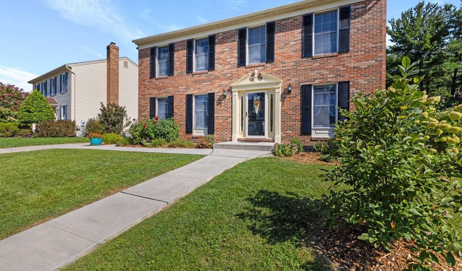 9209 RAMBLEBROOK Rd, Baltimore, MD 21236 - 4 Beds, 4 Bath