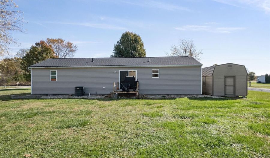 2271 Tucker Rd, Blanchester, OH 45107 - 4 Beds, 2 Bath
