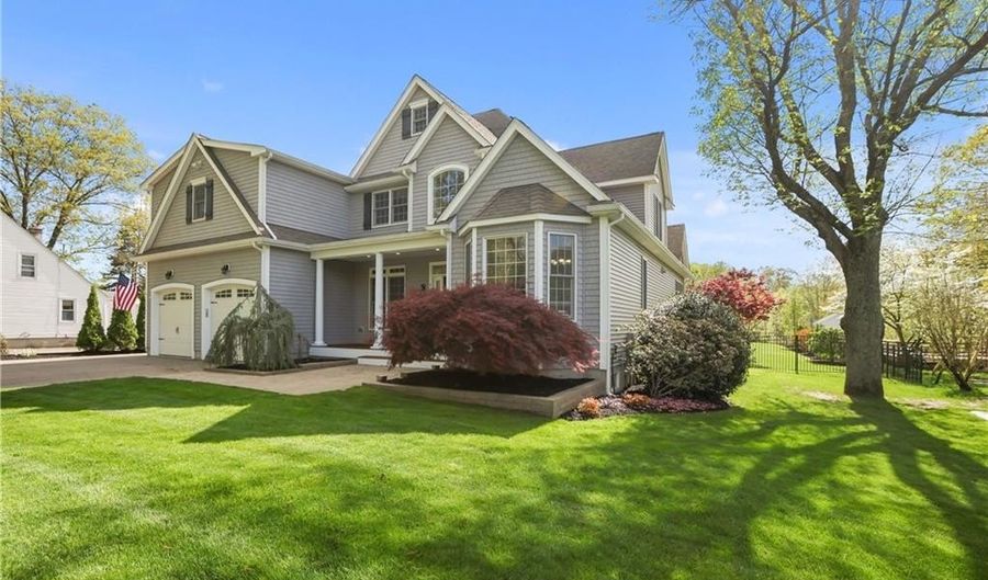 115 Read St, Attleboro, MA 02703 - 5 Beds, 5 Bath