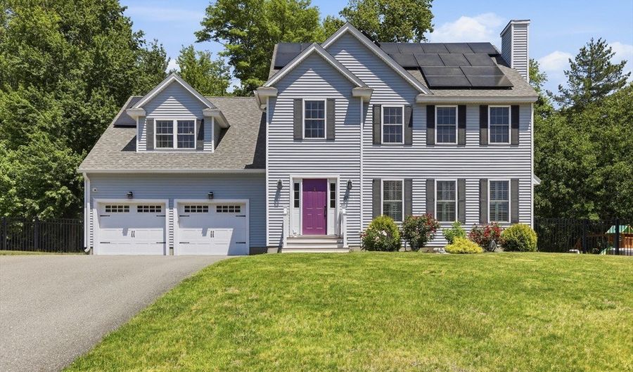 37 Hemlock Dr, Ayer, MA 01432 - 4 Beds, 3 Bath
