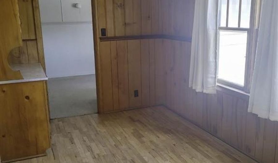 2107 Gail Ln, Cody, WY 82414 - 3 Beds, 1 Bath