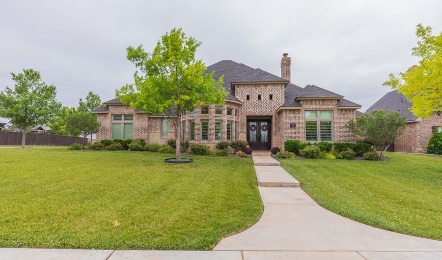 6410 Basswood Ln, Amarillo, TX 79124 - 5 Beds, 5 Bath