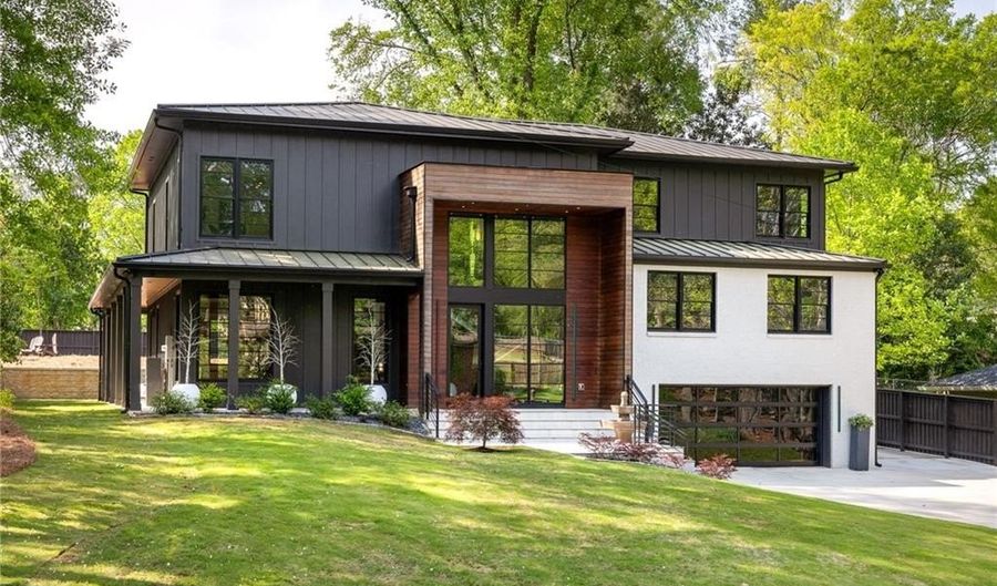2469 River Oak Dr, Decatur, GA 30033 - 4 Beds, 4 Bath
